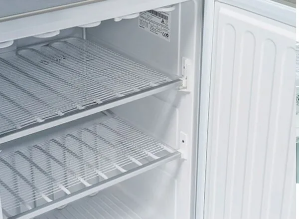 Underbenk fryseskap 200 l. CN2 fryseskap